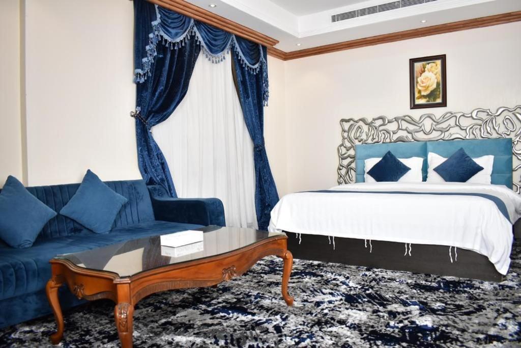 Diva Hotel Suites Jeddah Exterior photo