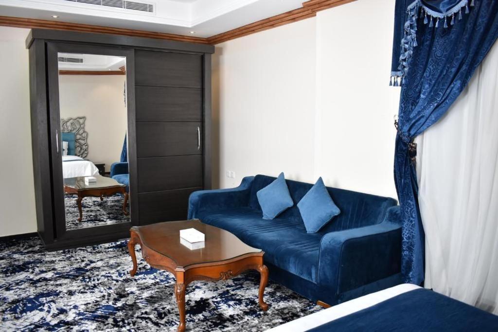 Diva Hotel Suites Jeddah Exterior photo