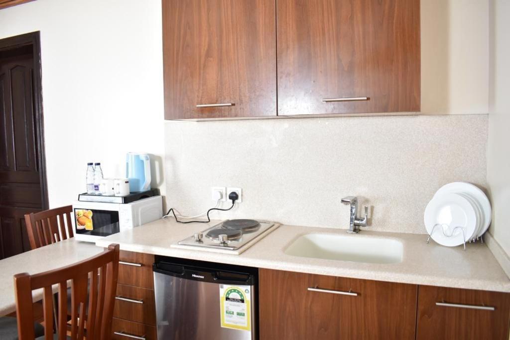 Diva Hotel Suites Jeddah Exterior photo